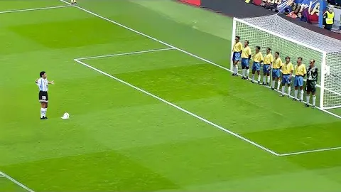 孔塞桑：帕夫洛维奇英勇拼搏，失误原因令人困惑